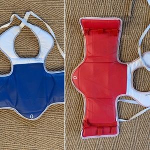 EUC Size 0 youth martial arts sparring chest guard
